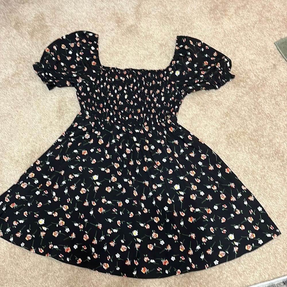 SHEIN summer short dress floral print on black background size L… NWT